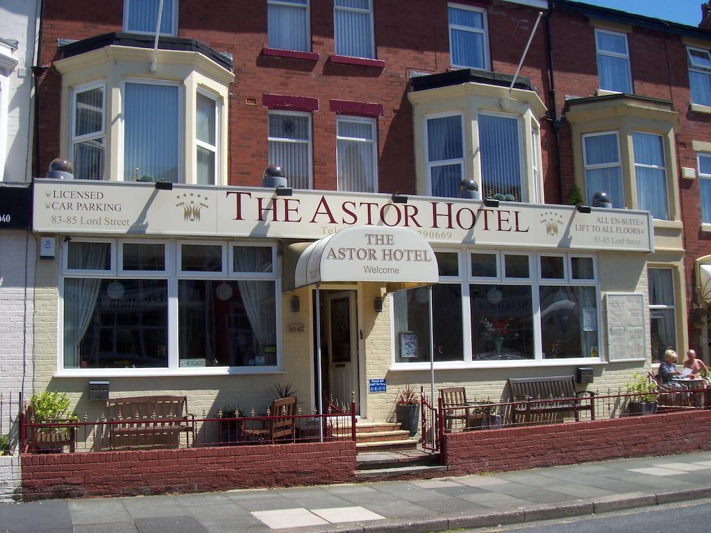 The Astor Hotel — Photos 3